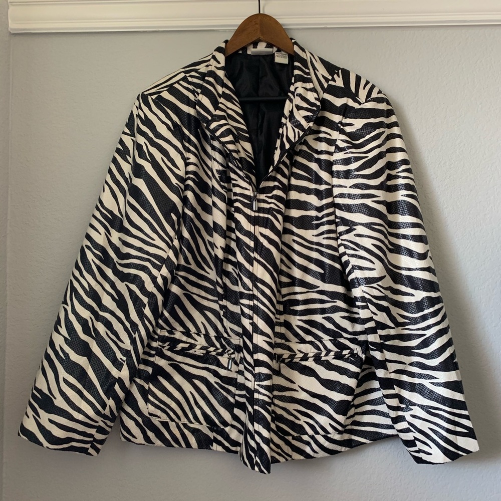 Kim Rodgers Zebra Print Textured Blazer zipper